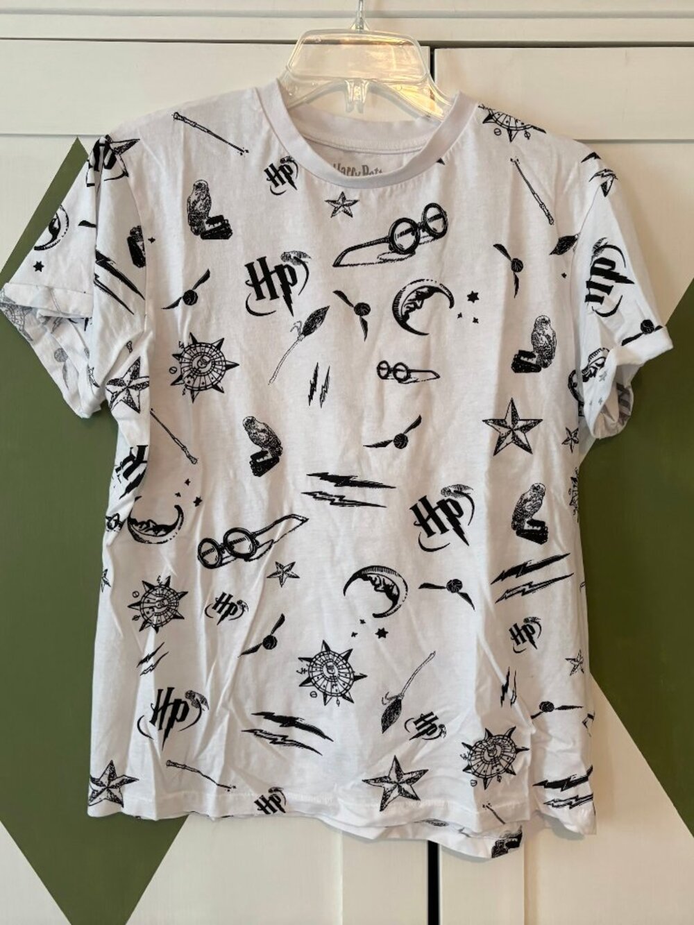LIKE NEW! Primark White/Black Harry Potter T-Shirt